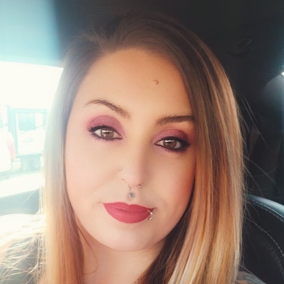 Meet your Posher, Dixie - Picture 1 of 9